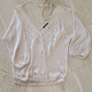 White House Black Market Cream Embroidered V-Neck Blouse